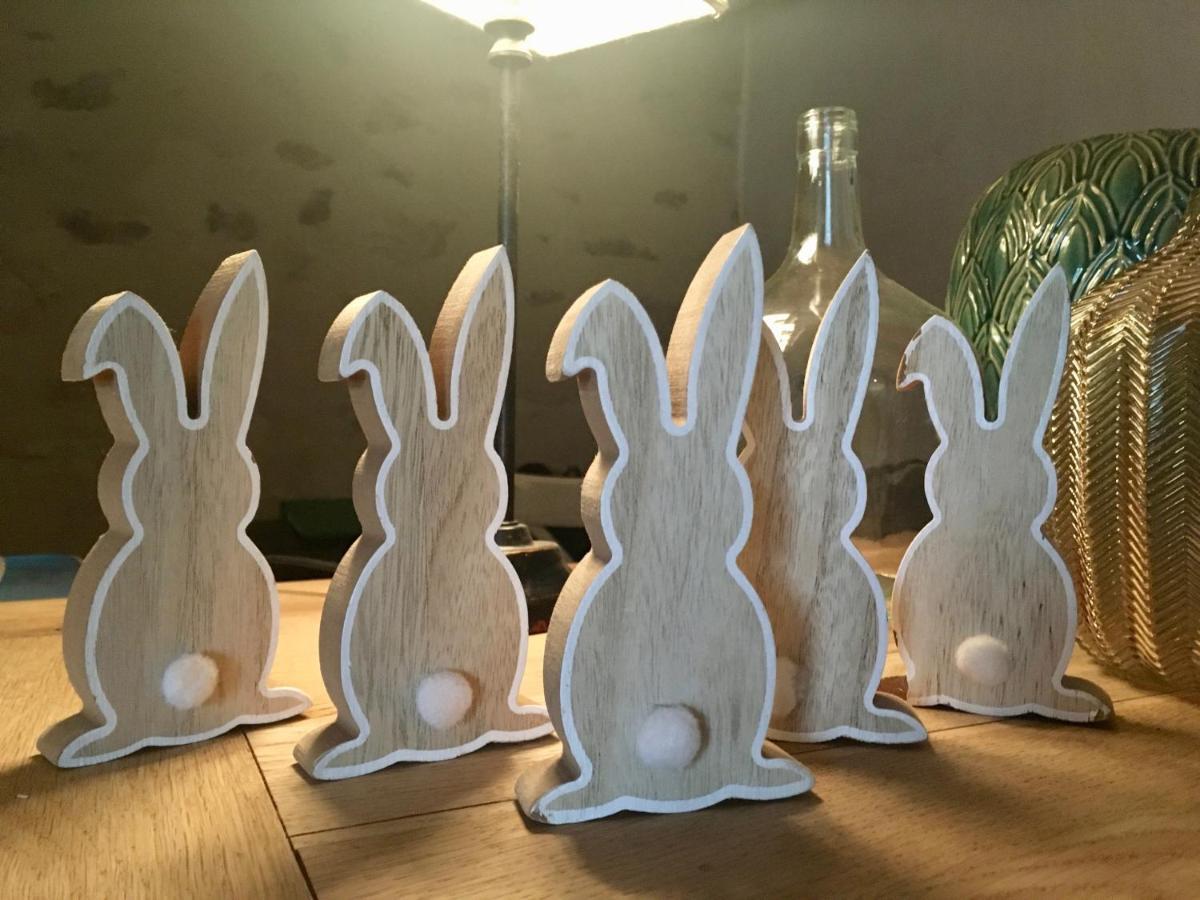 Les 5 Petits Lapins Acomodação com café da manhã Bar Exterior foto